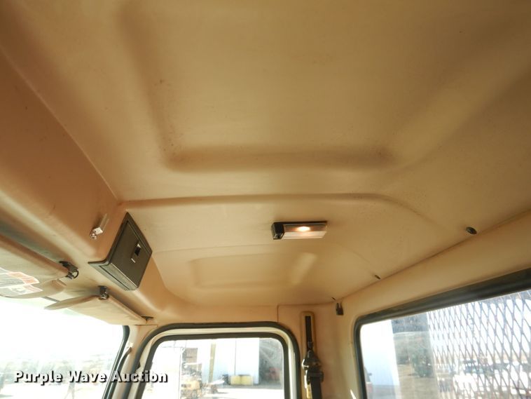 image for item DG1520 2007 Mack CV713  semi truck with vacuum pump