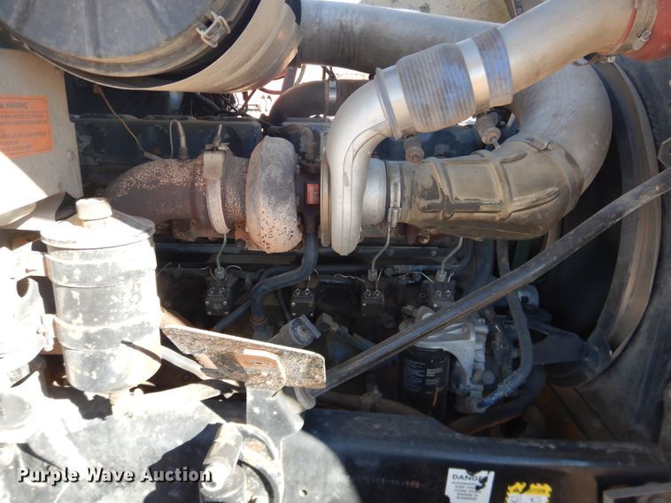 image for item DG1520 2007 Mack CV713  semi truck with vacuum pump