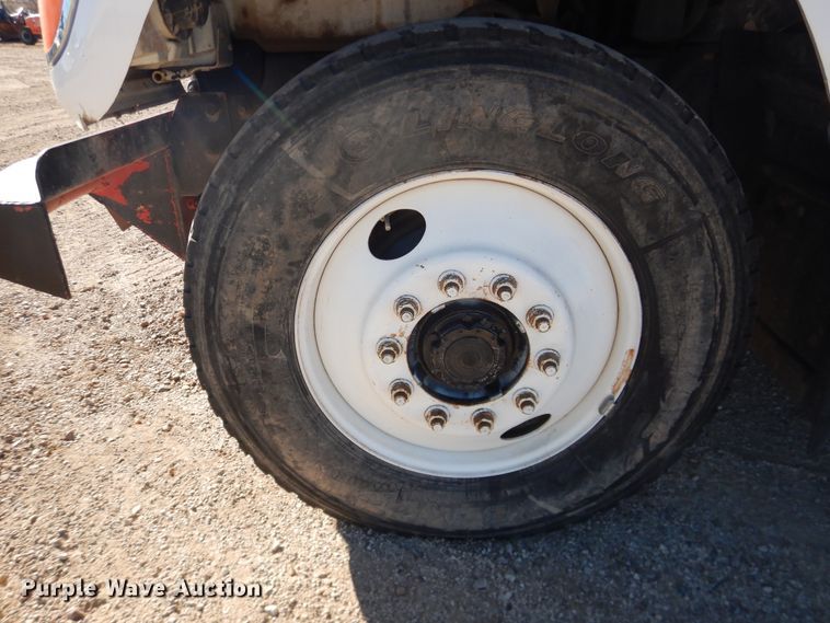 image for item DG1520 2007 Mack CV713  semi truck with vacuum pump