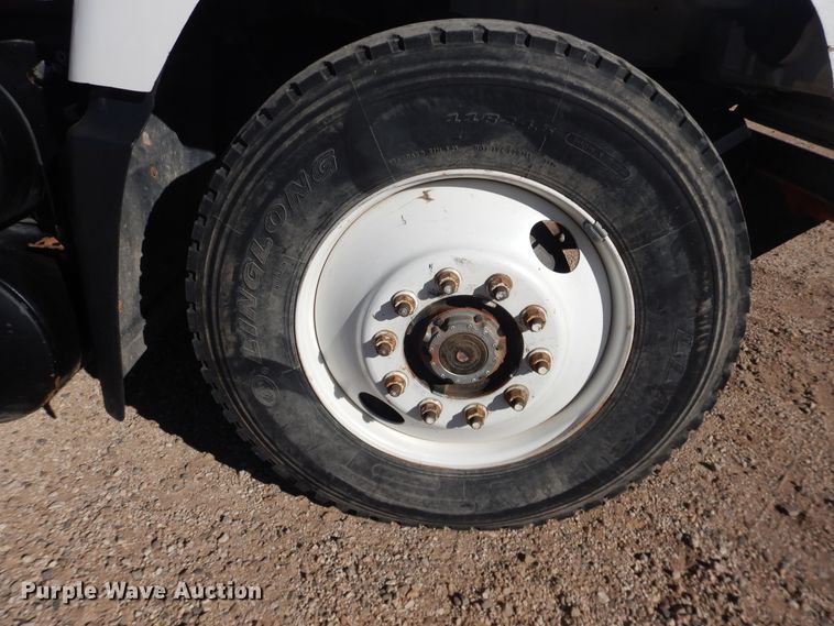 image for item DG1520 2007 Mack CV713  semi truck with vacuum pump