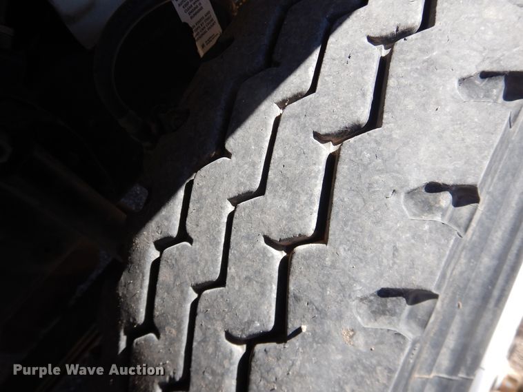 image for item DG1520 2007 Mack CV713  semi truck with vacuum pump