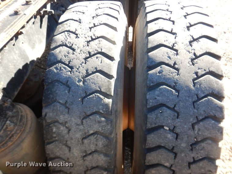 image for item DG1520 2007 Mack CV713  semi truck with vacuum pump