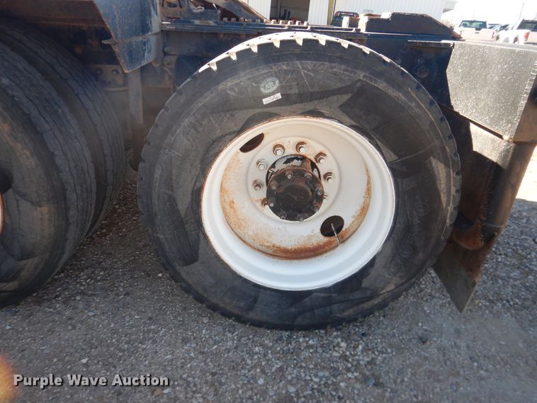 image for item DG1520 2007 Mack CV713  semi truck with vacuum pump