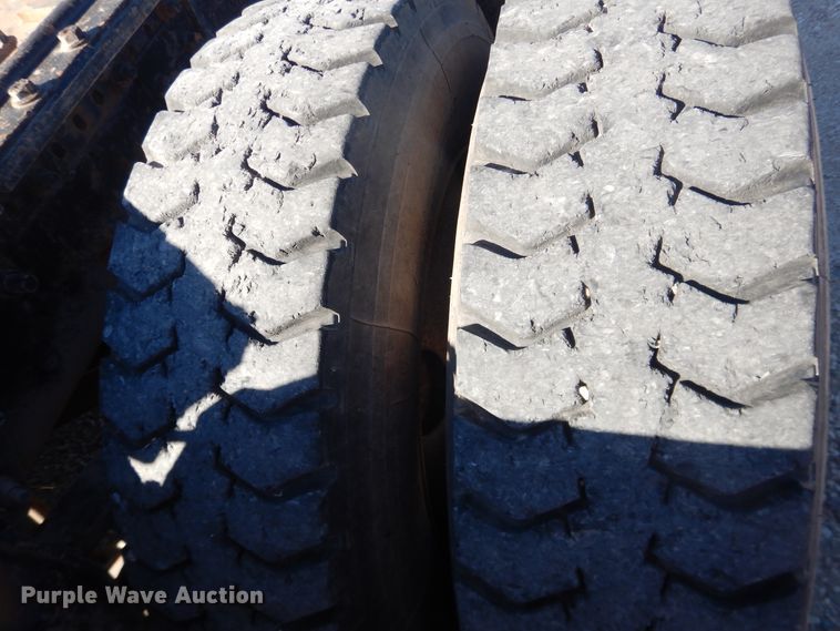 image for item DG1520 2007 Mack CV713  semi truck with vacuum pump