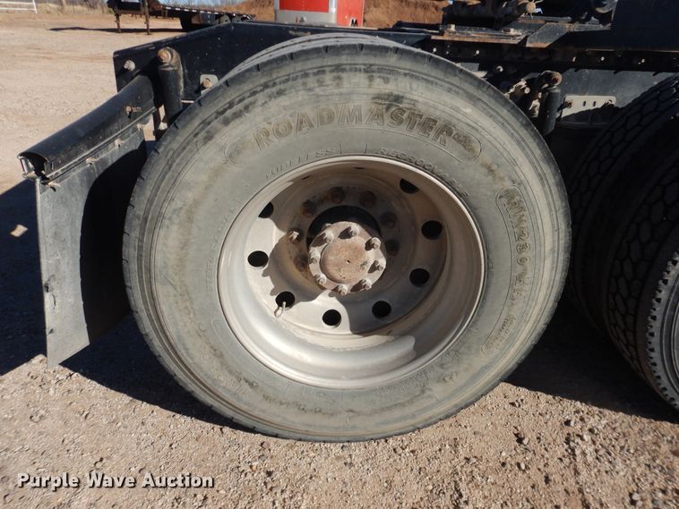 image for item DG1521 2012 Mack CHU613  semi truck