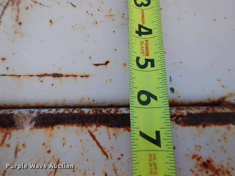 image for item DG1523 2000 Volvo VN  dump truck