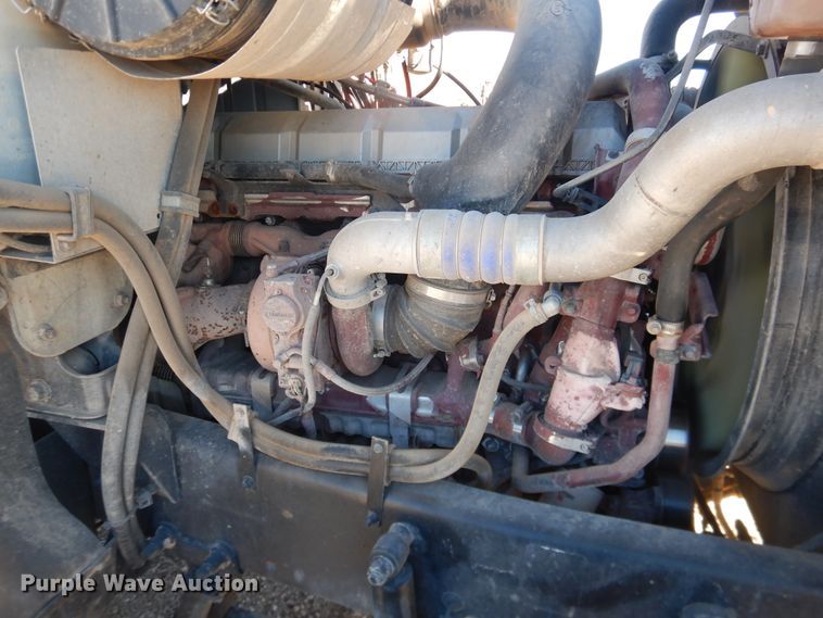 image for item DG1524 2015 Mack CHU613  semi truck