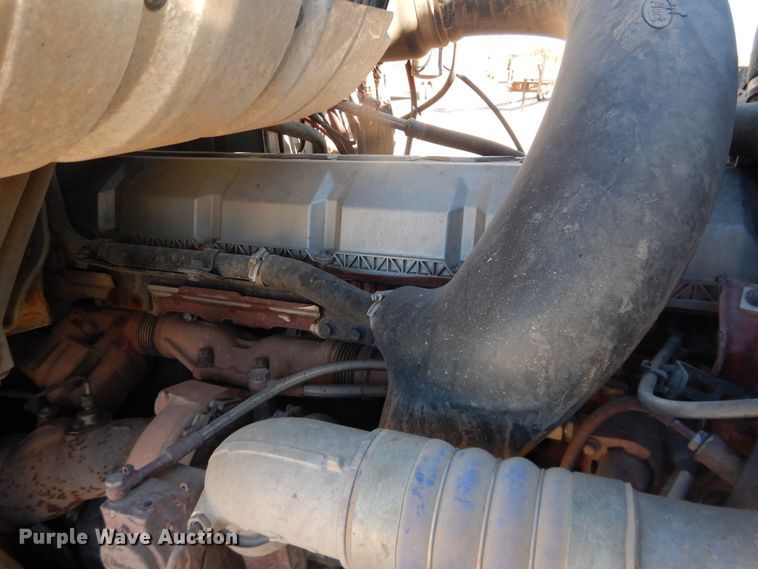 image for item DG1524 2015 Mack CHU613  semi truck