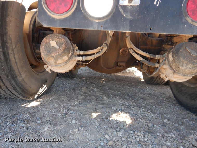 image for item DG1525 2001 Kenworth W900  semi truck