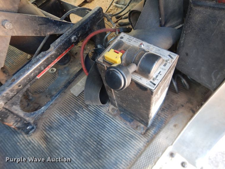 image for item DG1525 2001 Kenworth W900  semi truck