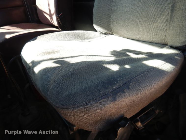 image for item DG1525 2001 Kenworth W900  semi truck