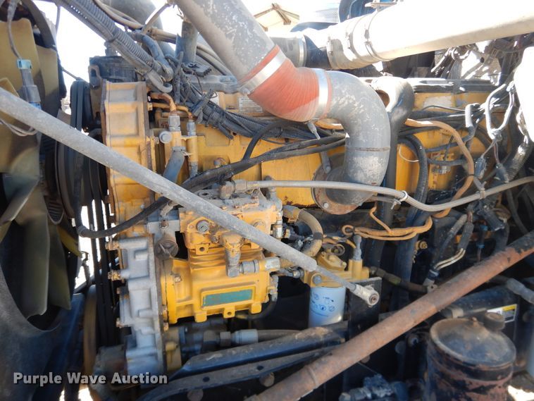 image for item DG1525 2001 Kenworth W900  semi truck