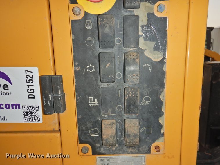 image for item DG1527 2013 Vermeer V500LEHD  vacuum excavator