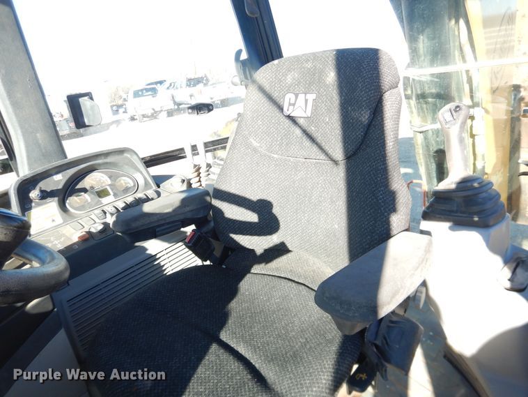 image for item DG1528 2015 Caterpillar 420F IT  backhoe