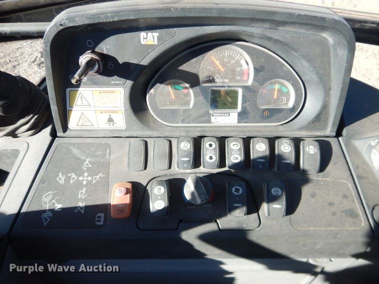 image for item DG1528 2015 Caterpillar 420F IT  backhoe