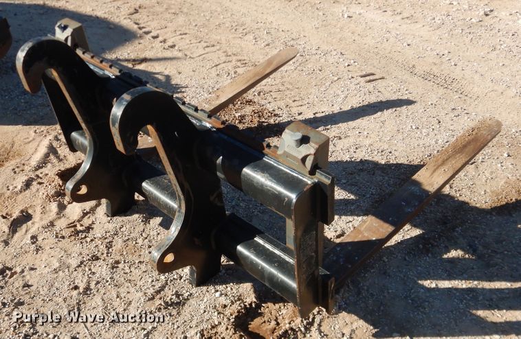 image for item DG1528 2015 Caterpillar 420F IT  backhoe