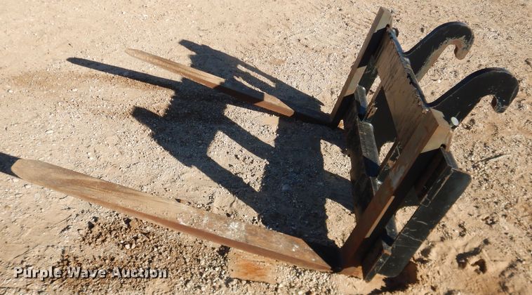 image for item DG1528 2015 Caterpillar 420F IT  backhoe