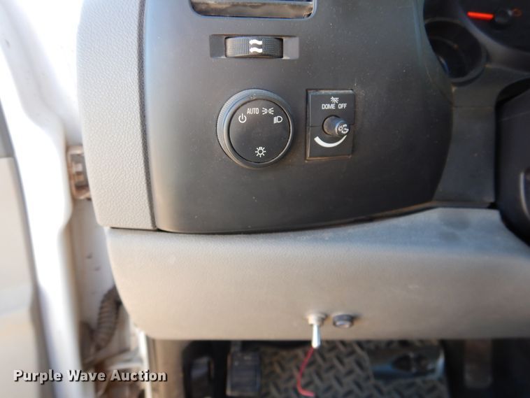 image for item DG1532 2012 Chevrolet Silverado 1500  Ext. Cab flatbed pickup truck