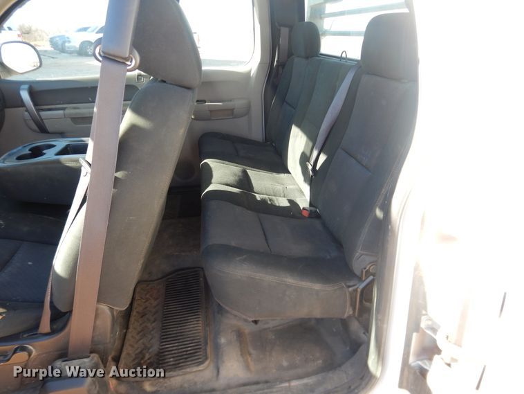 image for item DG1532 2012 Chevrolet Silverado 1500  Ext. Cab flatbed pickup truck