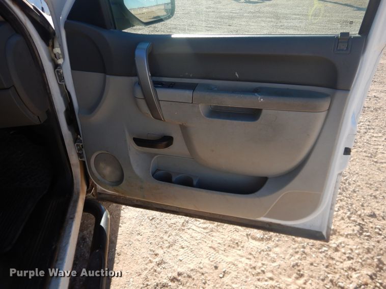 image for item DG1532 2012 Chevrolet Silverado 1500  Ext. Cab flatbed pickup truck