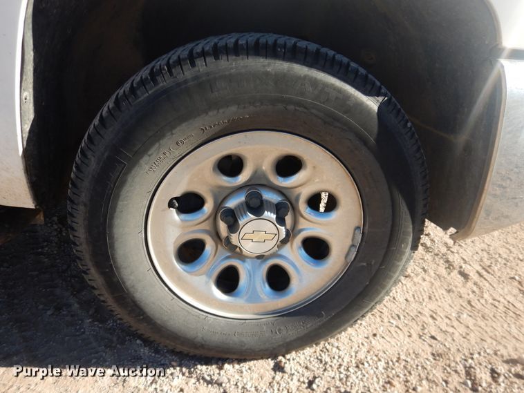 image for item DG1532 2012 Chevrolet Silverado 1500  Ext. Cab flatbed pickup truck