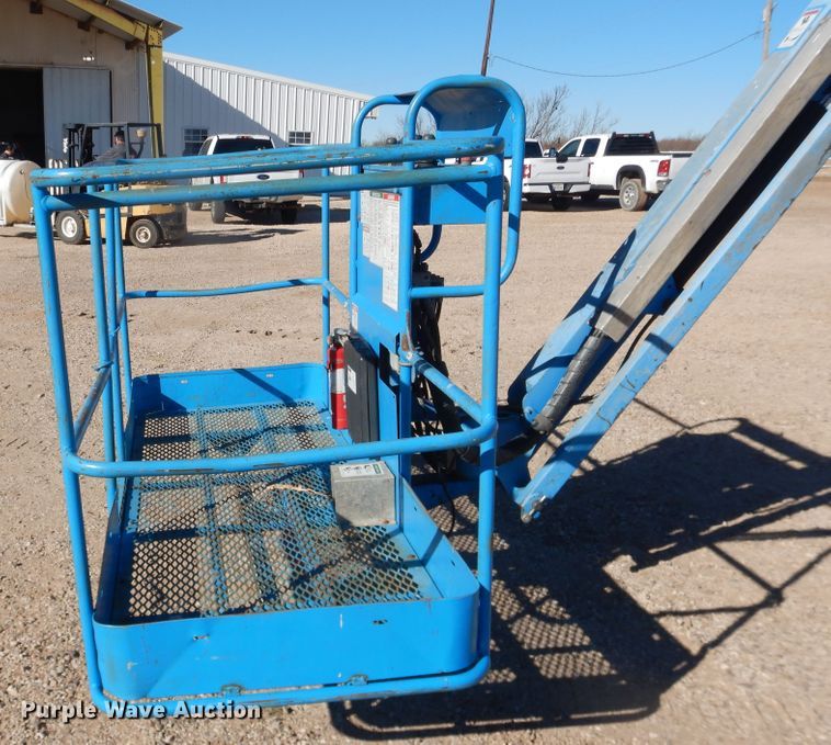image for item DG1535 2008 Genie Z80/60  boom lift