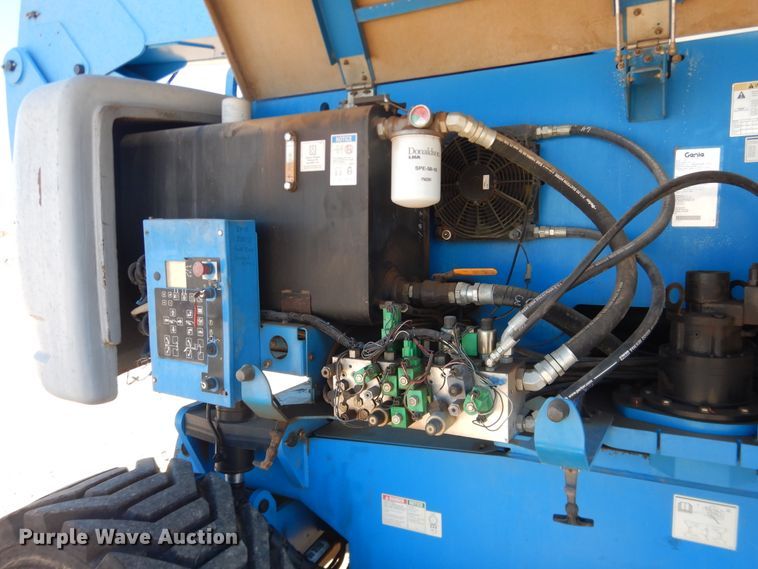 image for item DG1535 2008 Genie Z80/60  boom lift