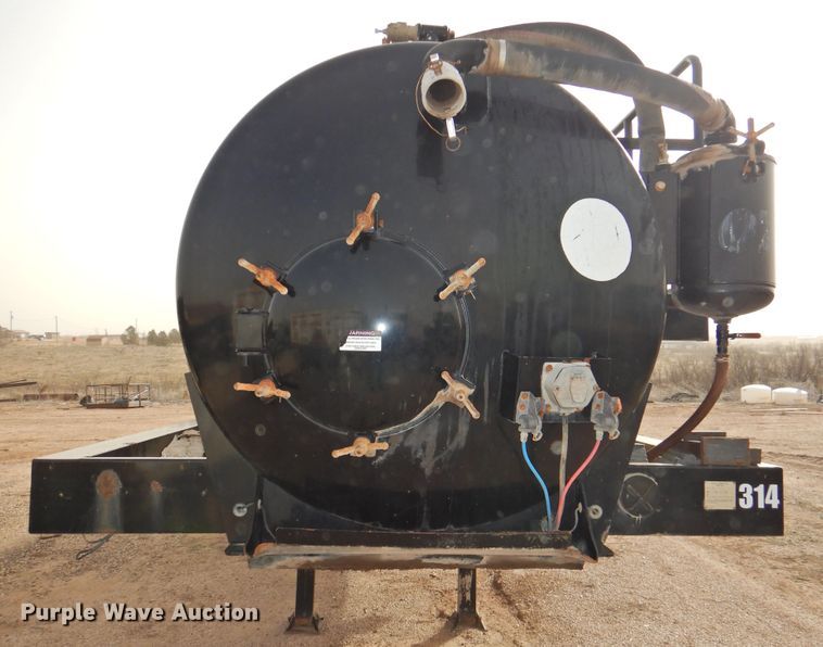 image for item DG1537 2014 Troxell vacuum trailer