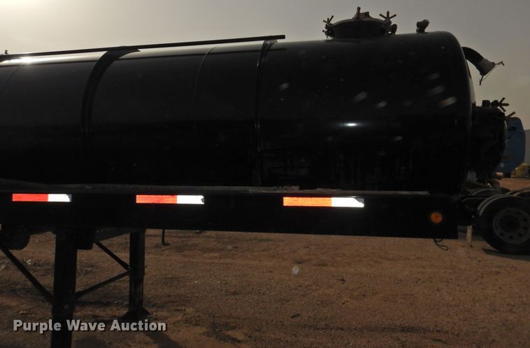 image for item DG1537 2014 Troxell vacuum trailer