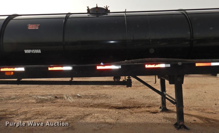 image for item DG1537 2014 Troxell vacuum trailer