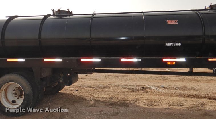 image for item DG1537 2014 Troxell vacuum trailer