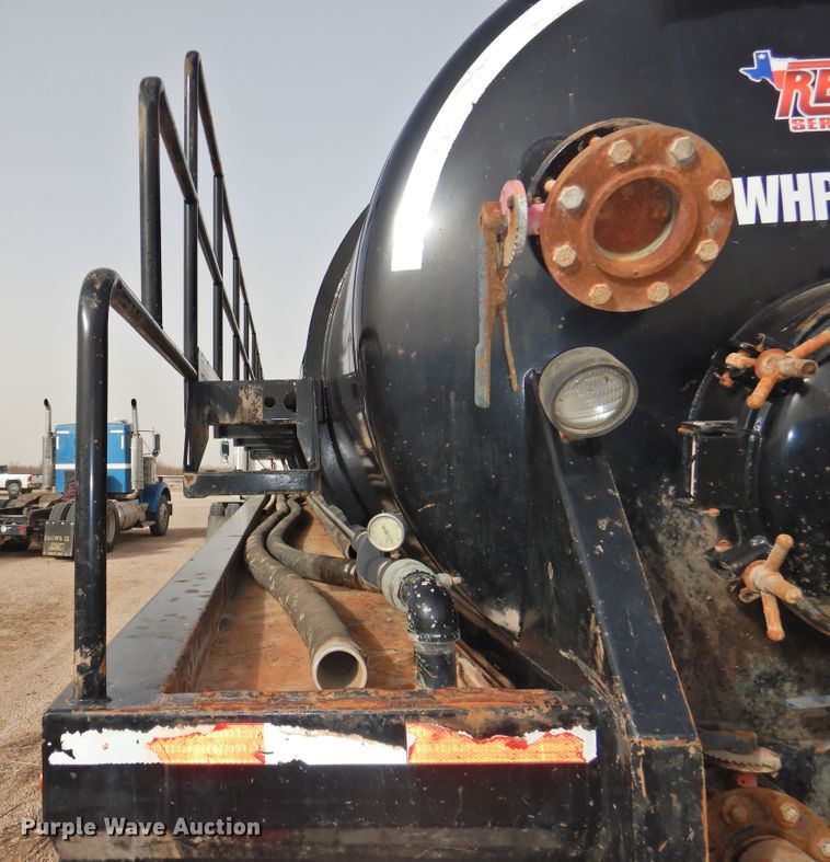 image for item DG1537 2014 Troxell vacuum trailer