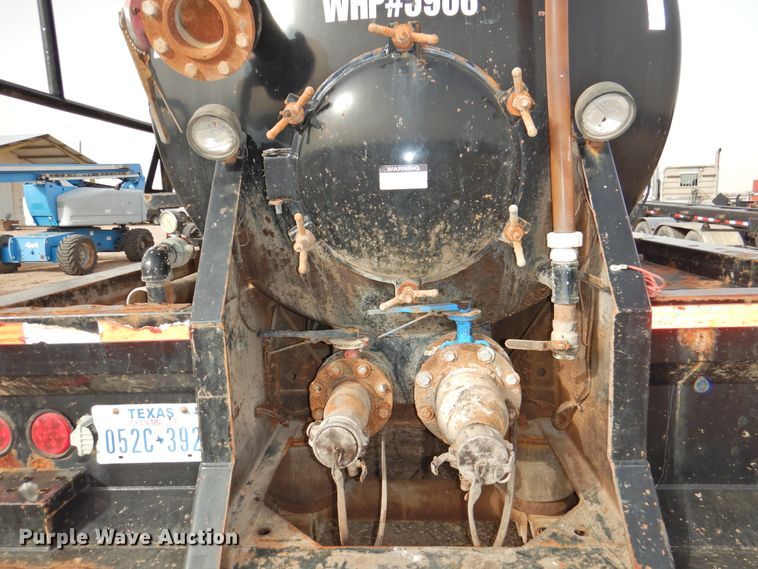 image for item DG1537 2014 Troxell vacuum trailer