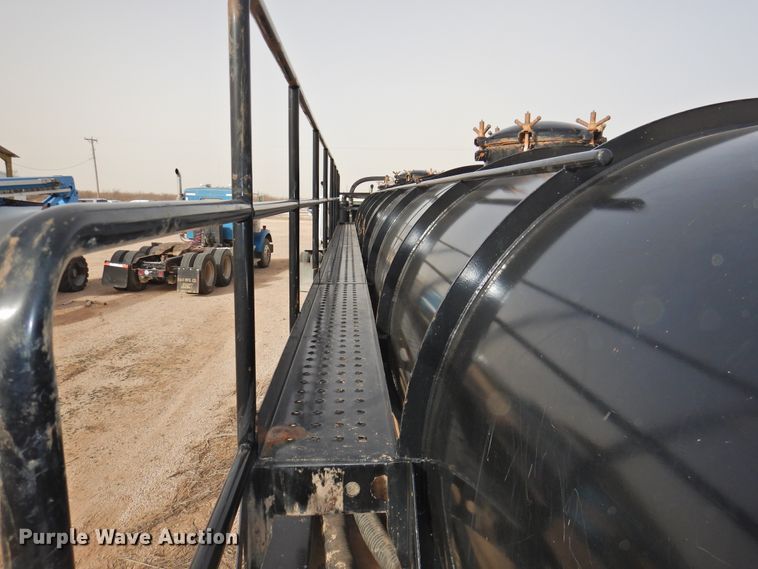 image for item DG1537 2014 Troxell vacuum trailer