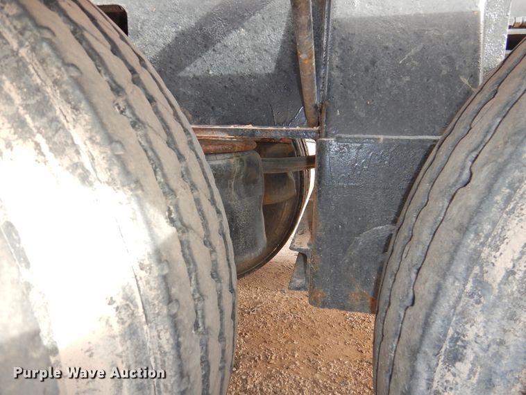 image for item DG1538 2013 Dragon roll-off container trailer