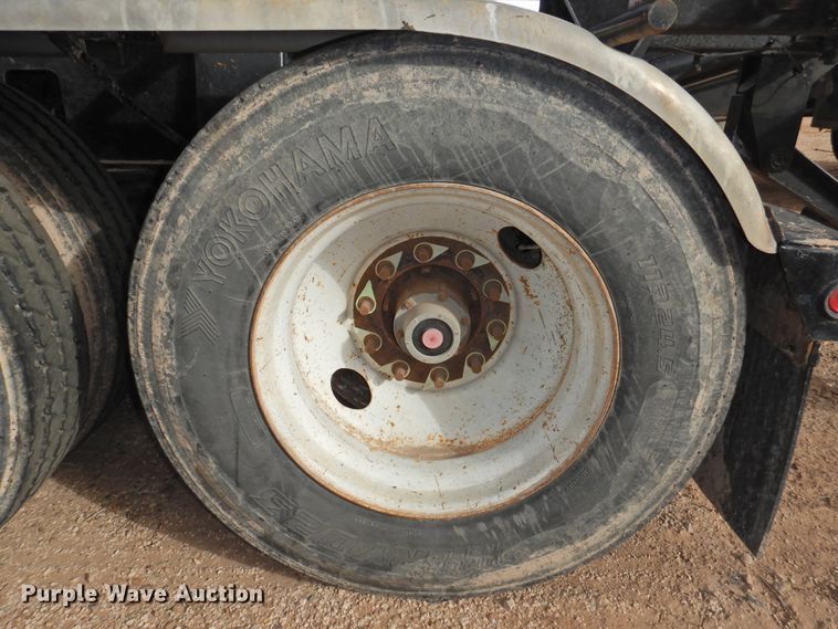 image for item DG1538 2013 Dragon roll-off container trailer