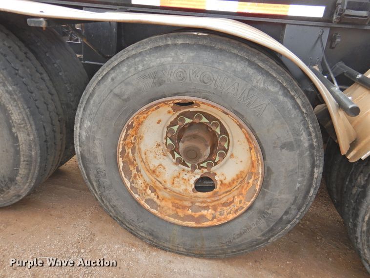 image for item DG1538 2013 Dragon roll-off container trailer