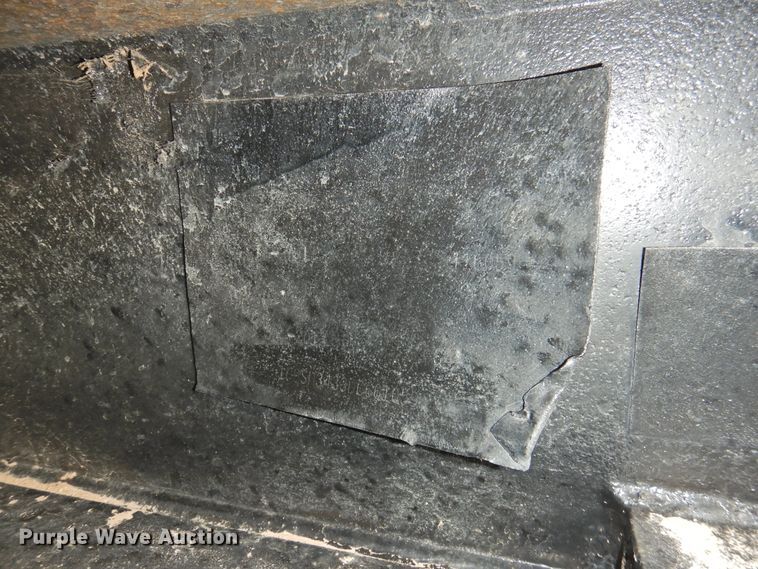 image for item DG1538 2013 Dragon roll-off container trailer