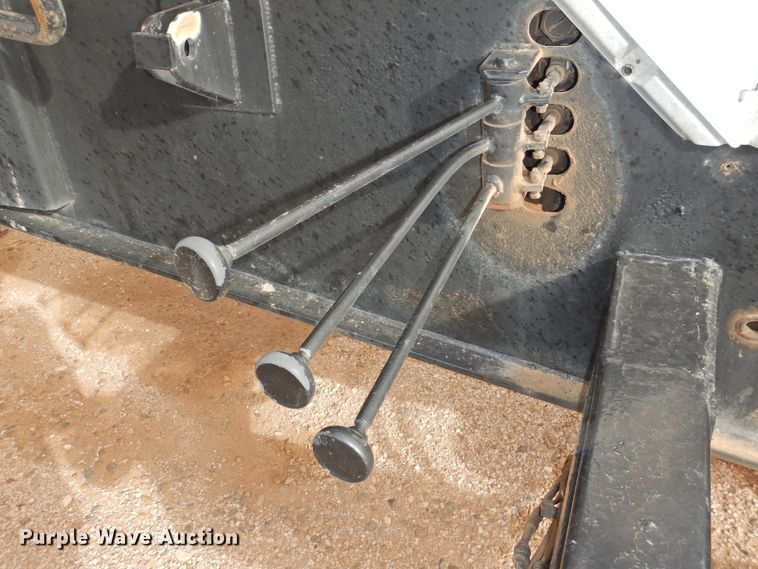 image for item DG1539 2000 Clement D6ROT4829 roll-off container trailer