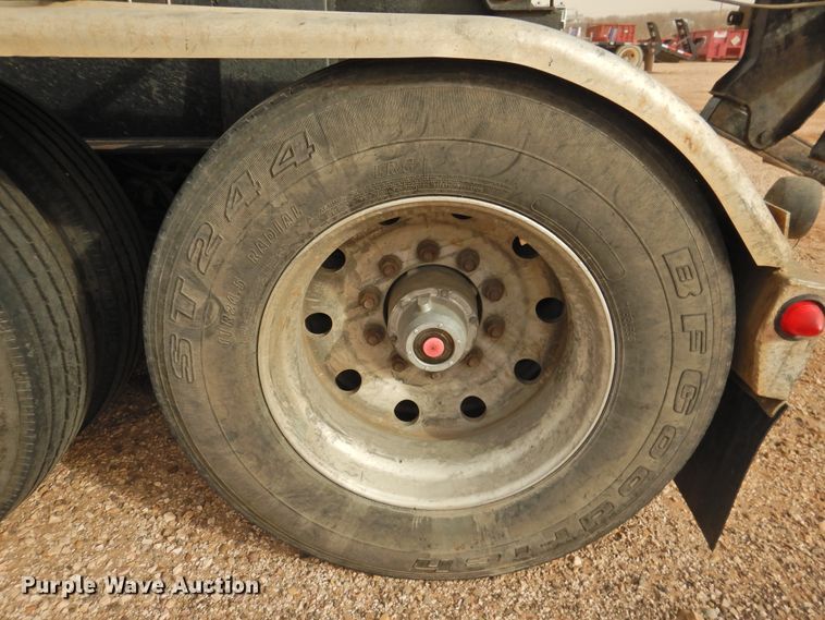 image for item DG1539 2000 Clement D6ROT4829 roll-off container trailer