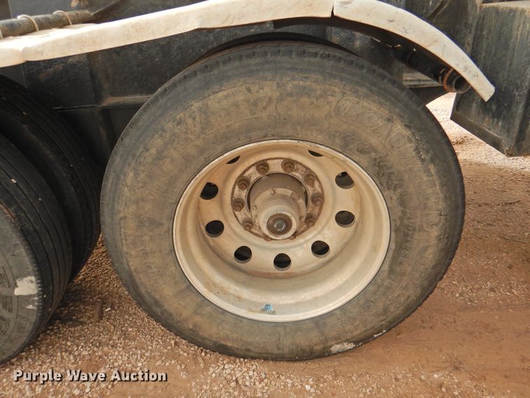 image for item DG1539 2000 Clement D6ROT4829 roll-off container trailer