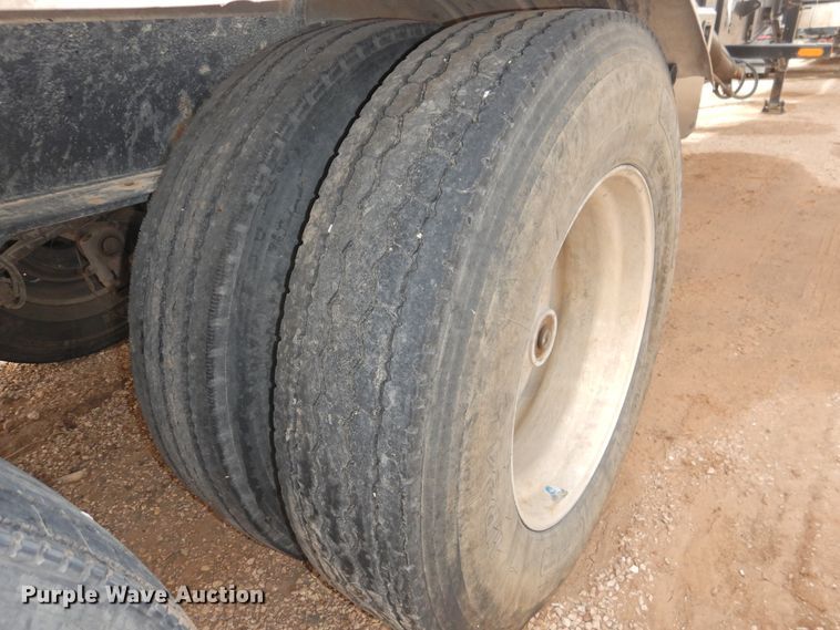 image for item DG1539 2000 Clement D6ROT4829 roll-off container trailer