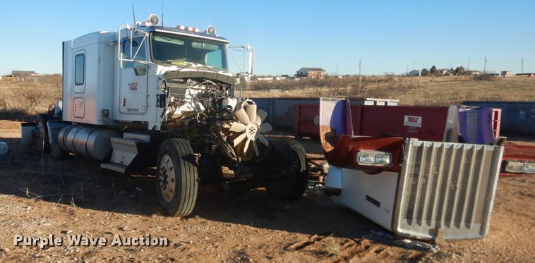 image for item DG1541 2000 Kenworth W900  semi truck