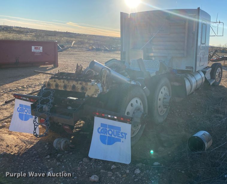 image for item DG1541 2000 Kenworth W900  semi truck