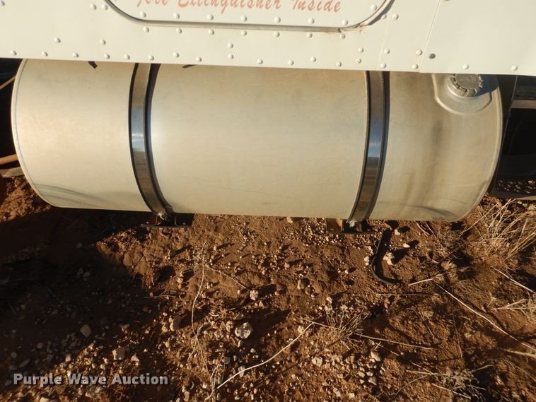 image for item DG1541 2000 Kenworth W900  semi truck