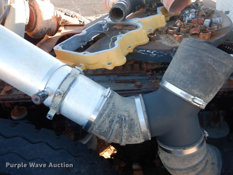 image for item DG1541 2000 Kenworth W900  semi truck