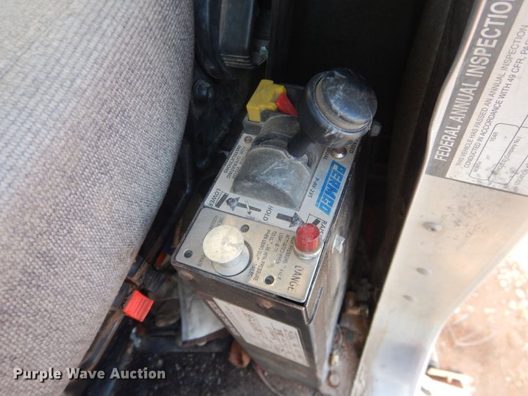 image for item DG1541 2000 Kenworth W900  semi truck