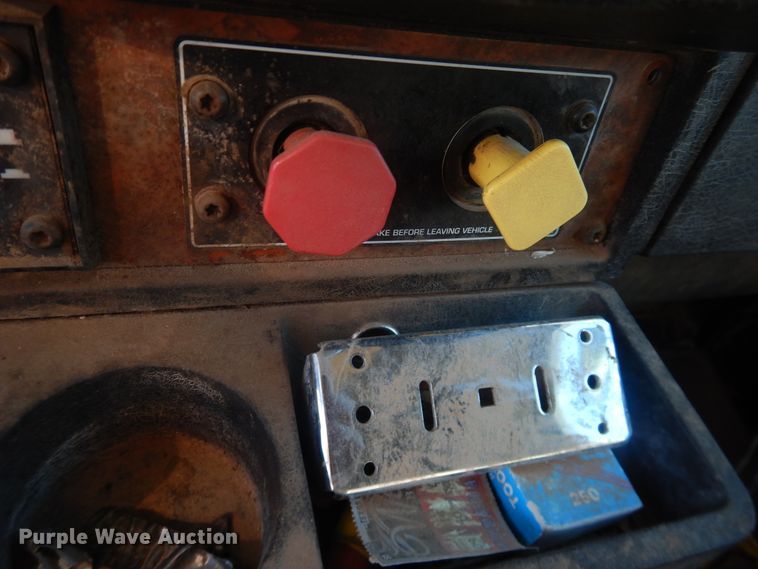 image for item DG1541 2000 Kenworth W900  semi truck