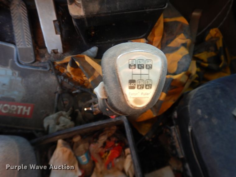 image for item DG1541 2000 Kenworth W900  semi truck