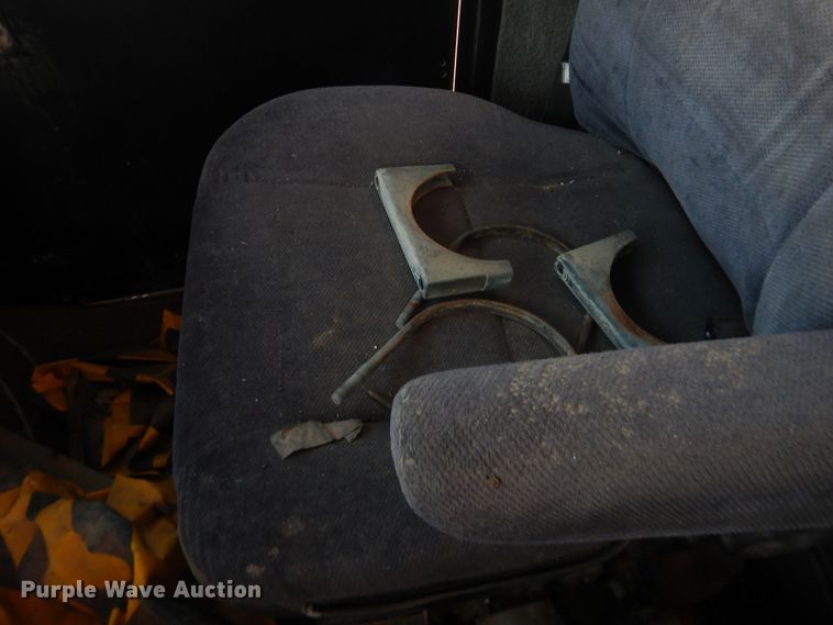 image for item DG1541 2000 Kenworth W900  semi truck